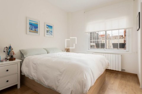 Huoneisto myytävänä Barcelona, Espanja, 3 makuuhuonetta, 83 m2 No. 150939 - kuva 23