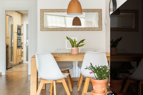 Huoneisto myytävänä Barcelona, Espanja, 3 makuuhuonetta, 83 m2 No. 150939 - kuva 13