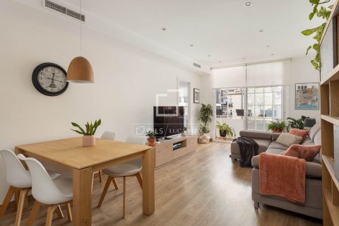 Huoneisto myytävänä Barcelona, Espanja, 3 makuuhuonetta, 83 m2 No. 150939 - kuva 1