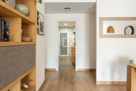 Huoneisto myytävänä Barcelona, Espanja, 3 makuuhuonetta, 83 m2 No. 150939 - kuva 11