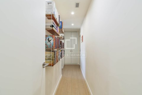 Penthouse à vendre à Barcelona, Espagne, 4 chambres, 118 m2 No. 150943 - photo 18