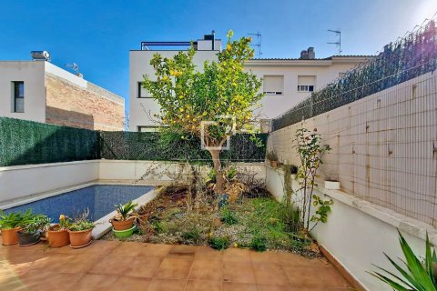 Willa w Vilanova i la Geltru, Barcelona, Hiszpania 5 sypialni, 147 mkw. nr 150940 – zdjęcie 5