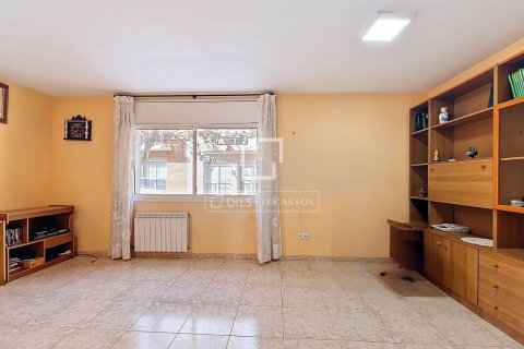 Willa w Vilanova i la Geltru, Barcelona, Hiszpania 5 sypialni, 147 mkw. nr 150940 – zdjęcie 11