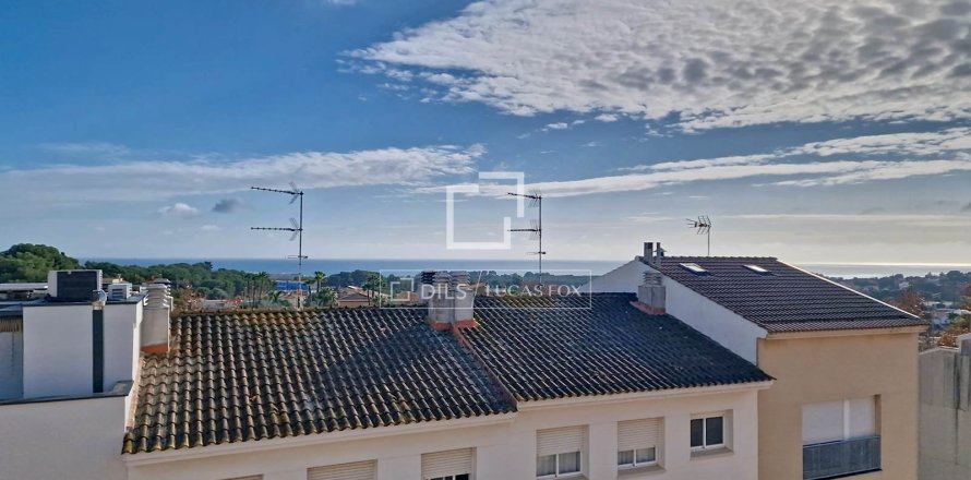 Willa w Vilanova i la Geltru, Barcelona, Hiszpania 5 sypialni, 147 mkw. nr 150940