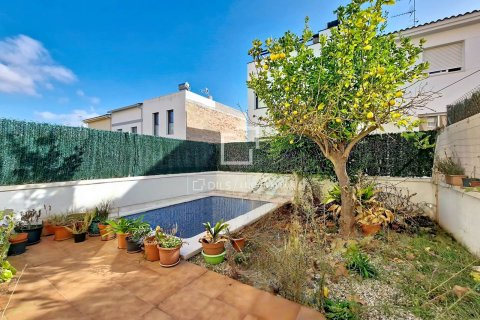 Willa w Vilanova i la Geltru, Barcelona, Hiszpania 5 sypialni, 147 mkw. nr 150940 – zdjęcie 6