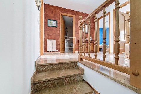 Willa w Vilanova i la Geltru, Barcelona, Hiszpania 5 sypialni, 147 mkw. nr 150940 – zdjęcie 25