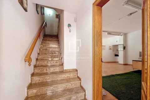 Willa w Vilanova i la Geltru, Barcelona, Hiszpania 5 sypialni, 147 mkw. nr 150940 – zdjęcie 2