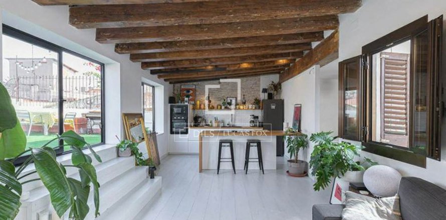 Penthouse w Barcelona, Hiszpania 2 sypialnie, 91 mkw. nr 150937