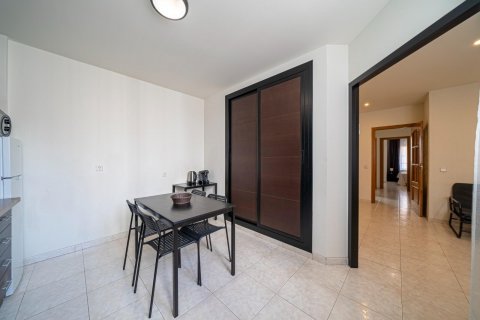 Dzīvoklis īrēšanai Alicante, Spānijā 2 istabas, 85 m2 Nr. 109197 - attēls 2