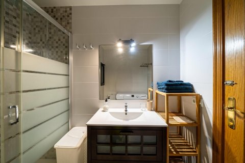 Dzīvoklis īrēšanai Alicante, Spānijā 2 istabas, 85 m2 Nr. 109197 - attēls 28