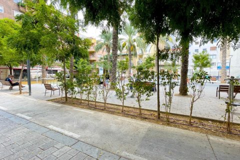 Dzīvoklis īrēšanai Alicante, Spānijā 2 istabas, 85 m2 Nr. 109197 - attēls 10