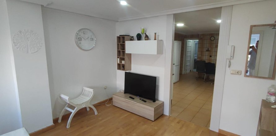 Apartment in Alicante, Spain 2 bedrooms, 68 sq.m. No. 140077