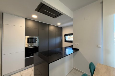 Apartment for sale in Torrevieja, Alicante, Spain 2 bedrooms, 76 sq.m. No. 140076 - photo 29