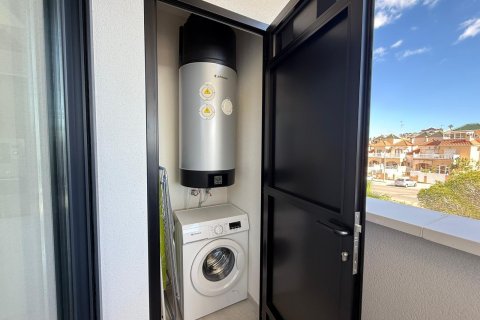 Apartment for sale in Torrevieja, Alicante, Spain 2 bedrooms, 76 sq.m. No. 140076 - photo 17