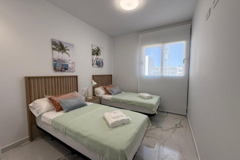 Apartment for sale in Torrevieja, Alicante, Spain 2 bedrooms, 76 sq.m. No. 140076 - photo 15