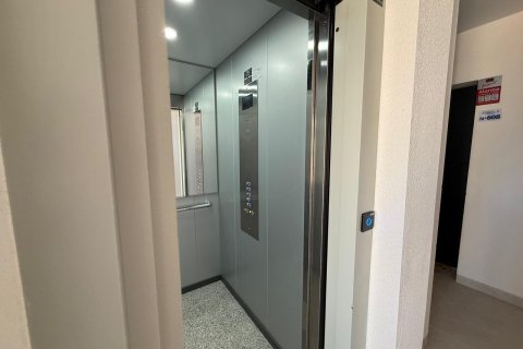 Apartment for sale in Torrevieja, Alicante, Spain 2 bedrooms, 76 sq.m. No. 140076 - photo 22