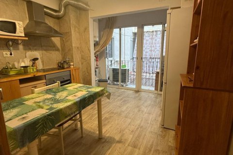 Apartment for sale in Alicante, Spain 3 bedrooms, 95 sq.m. No. 140072 - photo 3