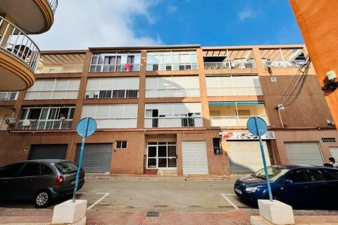 Apartment for sale in Torrevieja, Alicante, Spain 1 bedroom, 56 sq.m. No. 183861 - photo 16