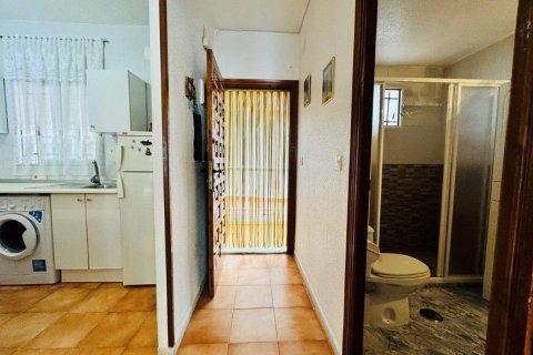 Apartment for sale in Torrevieja, Alicante, Spain 1 bedroom, 56 sq.m. No. 183861 - photo 13