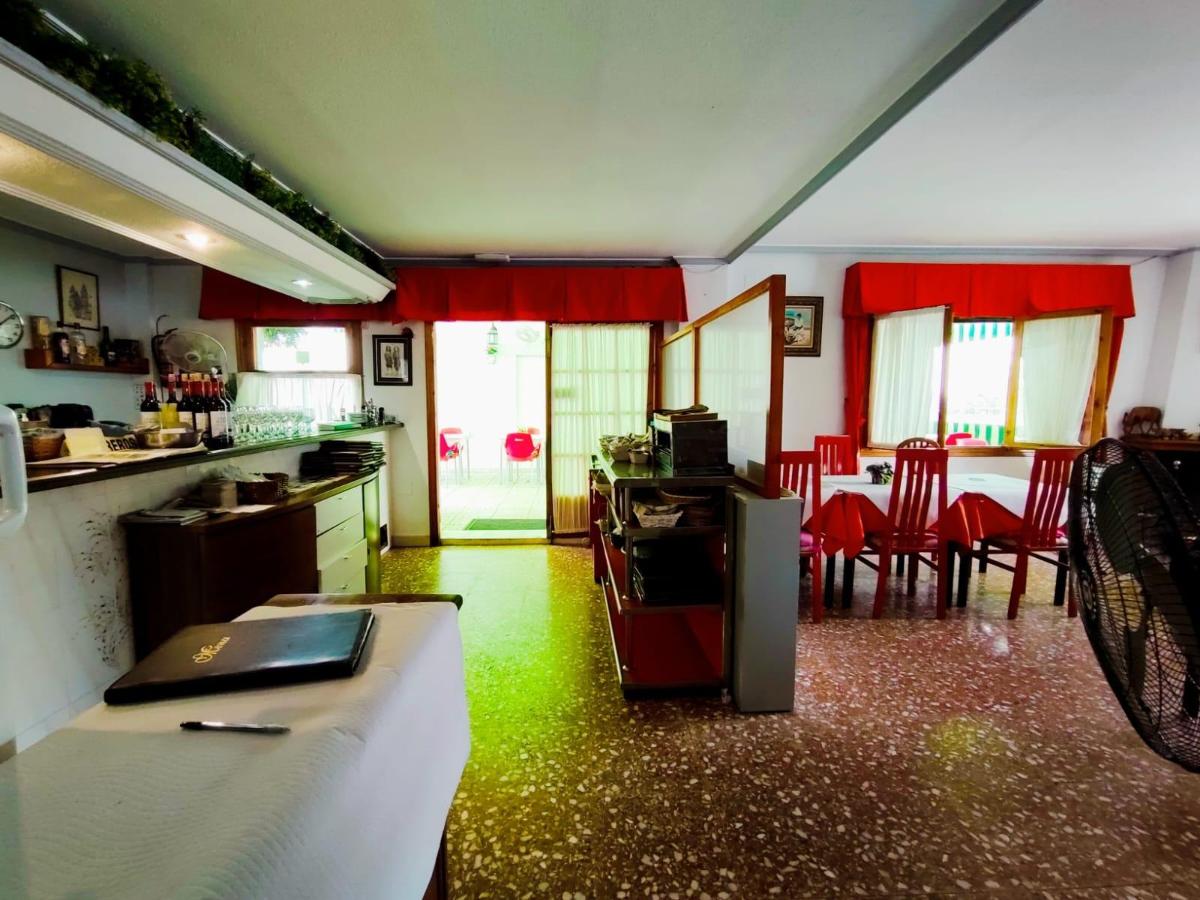 Propiedad comercial en La Marina, Alicante, España 100 m2 No. 183859