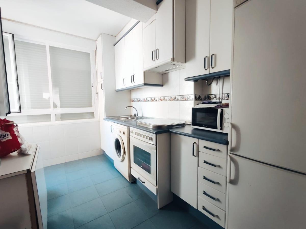 Apartamento en Santa Pola, Alicante, España 2 dormitorios, 80 m2 No. 183857