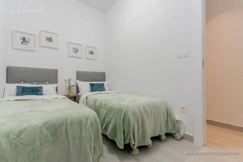 Продажа квартиры в Торревьеха, Аликанте, Испания 3 спальни, 100.9м2 №141346 - фото 8