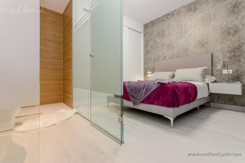 Продажа квартиры в Торревьеха, Аликанте, Испания 3 спальни, 100.9м2 №141346 - фото 6