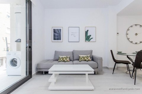 Продажа квартиры в Торревьеха, Аликанте, Испания 3 спальни, 100.9м2 №141346 - фото 4