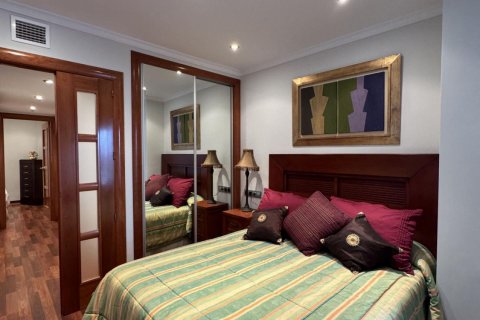 Apartment for sale Torrevieja, Alicante, Spain 3 bedrooms, 135 sq.m. No. 115437 - photo 12