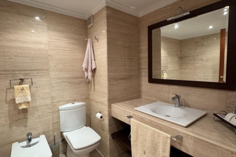 Apartment for sale Torrevieja, Alicante, Spain 3 bedrooms, 135 sq.m. No. 115437 - photo 20