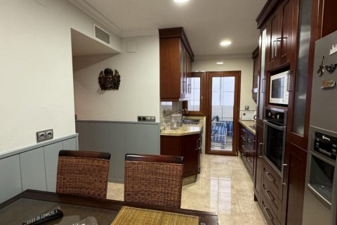 Apartment for sale Torrevieja, Alicante, Spain 3 bedrooms, 135 sq.m. No. 115437 - photo 2