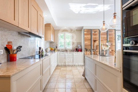 Huvila myytävänä Benahavis, Malaga, Espanja, 5 makuuhuonetta, 403 m2 No. 157522 - kuva 10