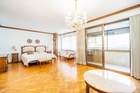 Huoneisto myytävänä Valencia, Espanja, 5 makuuhuonetta, 384 m2 No. 157525 - kuva 24