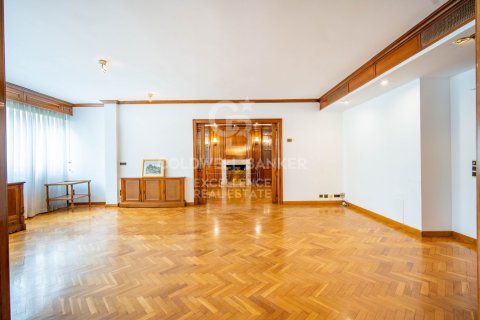 Huoneisto myytävänä Valencia, Espanja, 5 makuuhuonetta, 384 m2 No. 157525 - kuva 9