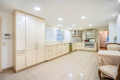 Huoneisto myytävänä Valencia, Espanja, 5 makuuhuonetta, 384 m2 No. 157525 - kuva 16