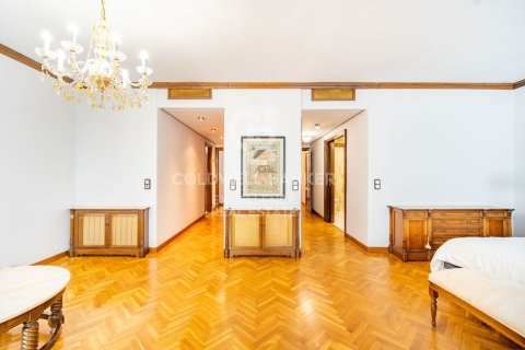 Huoneisto myytävänä Valencia, Espanja, 5 makuuhuonetta, 384 m2 No. 157525 - kuva 25