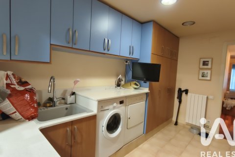Apartament w Granollers, Barcelona, Hiszpania 4 sypialnie, 210 mkw. nr 173022 – zdjęcie 6