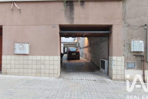 Apartament w Granollers, Barcelona, Hiszpania 4 sypialnie, 210 mkw. nr 173022 – zdjęcie 20