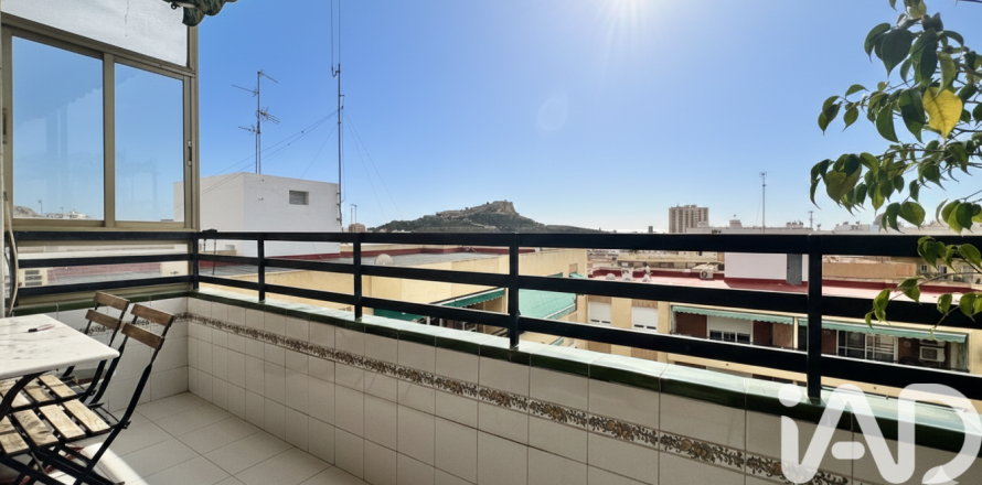 Penthouse w Alicante, Hiszpania 4 sypialnie, 103 mkw. nr 173158
