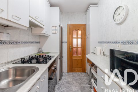 Apartamento en venta en Madrid, España 3 dormitorios, 65 m2 No. 173157 - foto 16