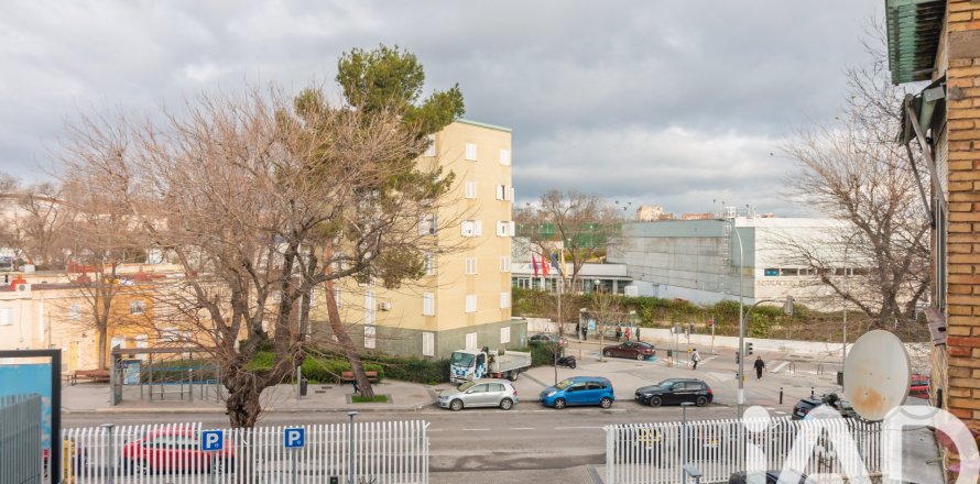 Apartamento en Madrid, España 3 dormitorios, 65 m2 No. 173157