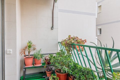 Apartamento en venta en Madrid, España 3 dormitorios, 65 m2 No. 173157 - foto 6