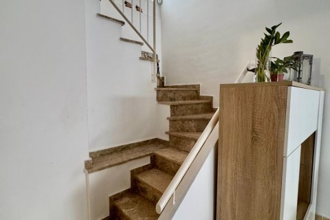 Casa adosada en venta en Alicante, España 2 dormitorios, 157 m2 No. 173156 - foto 13