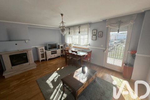 Radhus till salu i Valdefresno, Leon, Spanien 3 sovrum, 237 kvm. Nr. 173160 - foto 7