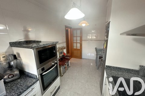 Radhus till salu i Valdefresno, Leon, Spanien 3 sovrum, 237 kvm. Nr. 173160 - foto 14
