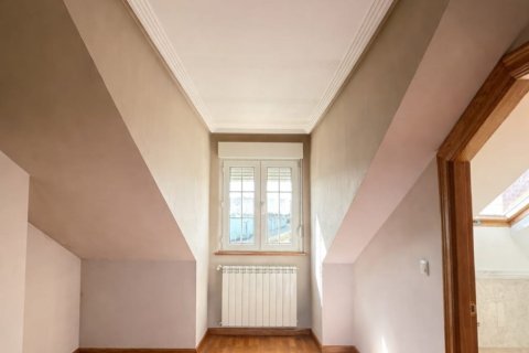 Radhus till salu i Valdefresno, Leon, Spanien 3 sovrum, 237 kvm. Nr. 173160 - foto 28