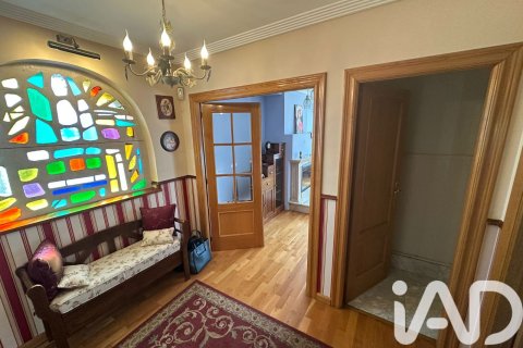 Radhus till salu i Valdefresno, Leon, Spanien 3 sovrum, 237 kvm. Nr. 173160 - foto 5