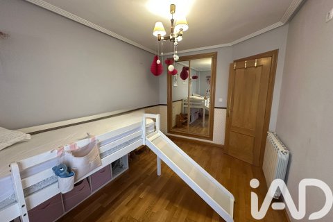 Radhus till salu i Valdefresno, Leon, Spanien 3 sovrum, 237 kvm. Nr. 173160 - foto 20