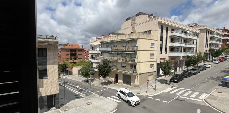 Квартира в Гранольерс, Барселона, Испания 3 спальни, 127м2 №153997