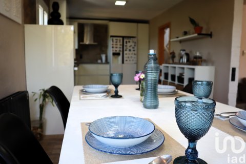 Hus till salu i Castellar Del Valles, Barcelona, Spanien 4 sovrum, 214 kvm. Nr. 154000 - foto 7